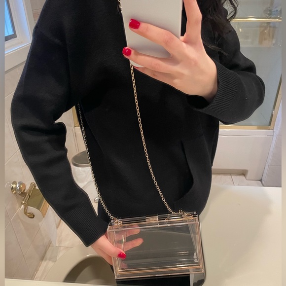 Clear Lucite Clutch With Gold Border - detachable crossbody chain - Picture 5 of 11
